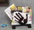 Porte-magazines design noir "Mains"