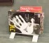 Range-magazines contemporain blanc "Mains"