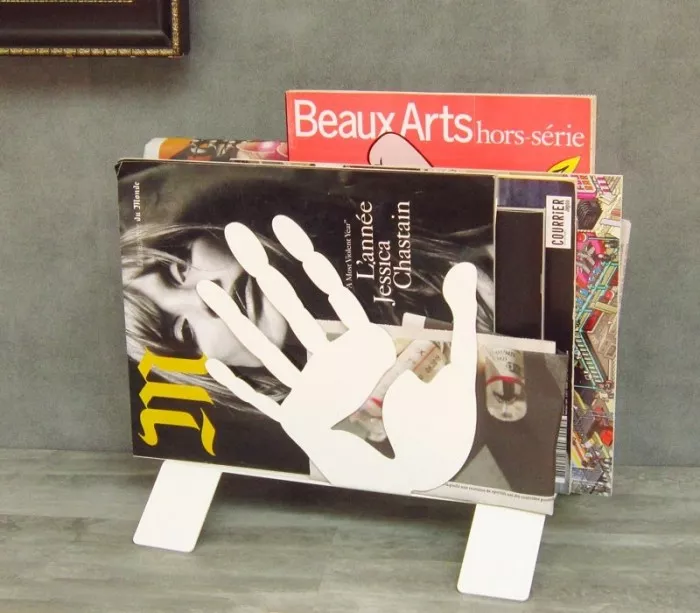 Range-magazines contemporain blanc "Mains"