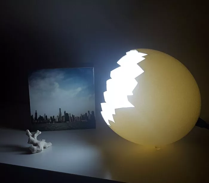 Lampe chevet œuf autruche